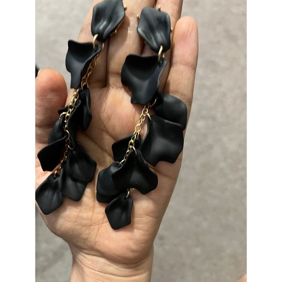 Black flower earrings , black leaf earrings , black acrylic earrings , large big - Picture 6 of 9